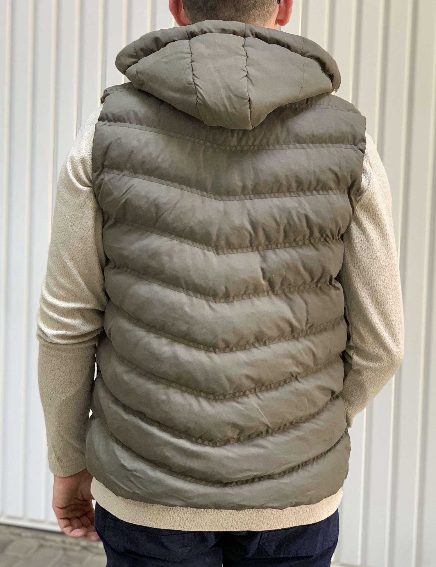 Ανδρικό λαδί καπιτονέ αμάνικο μπουφάν ABK59007 φωτογραφία